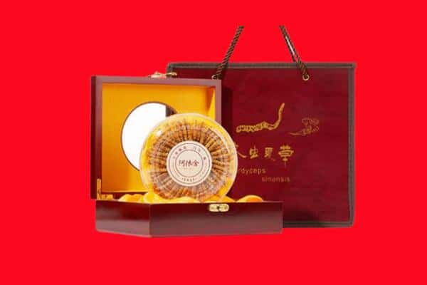收购资讯:通化市东昌回收冬虫夏草是按克吗
